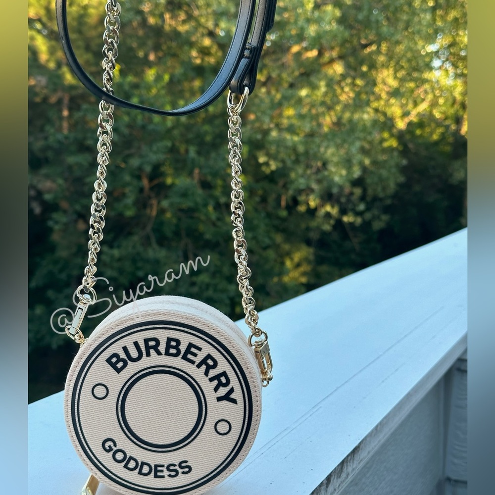 Burberry crossbody bag/ jewelry bag/ clutch - Picture 5 of 8